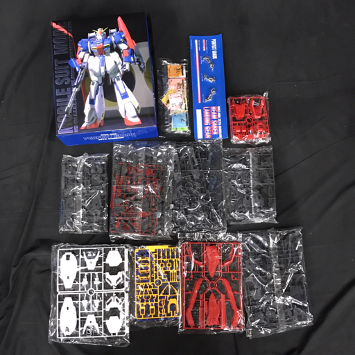バンダイ PG 1:60 機動戦士ガンダムZ MSZ-006 ゼータガンダム